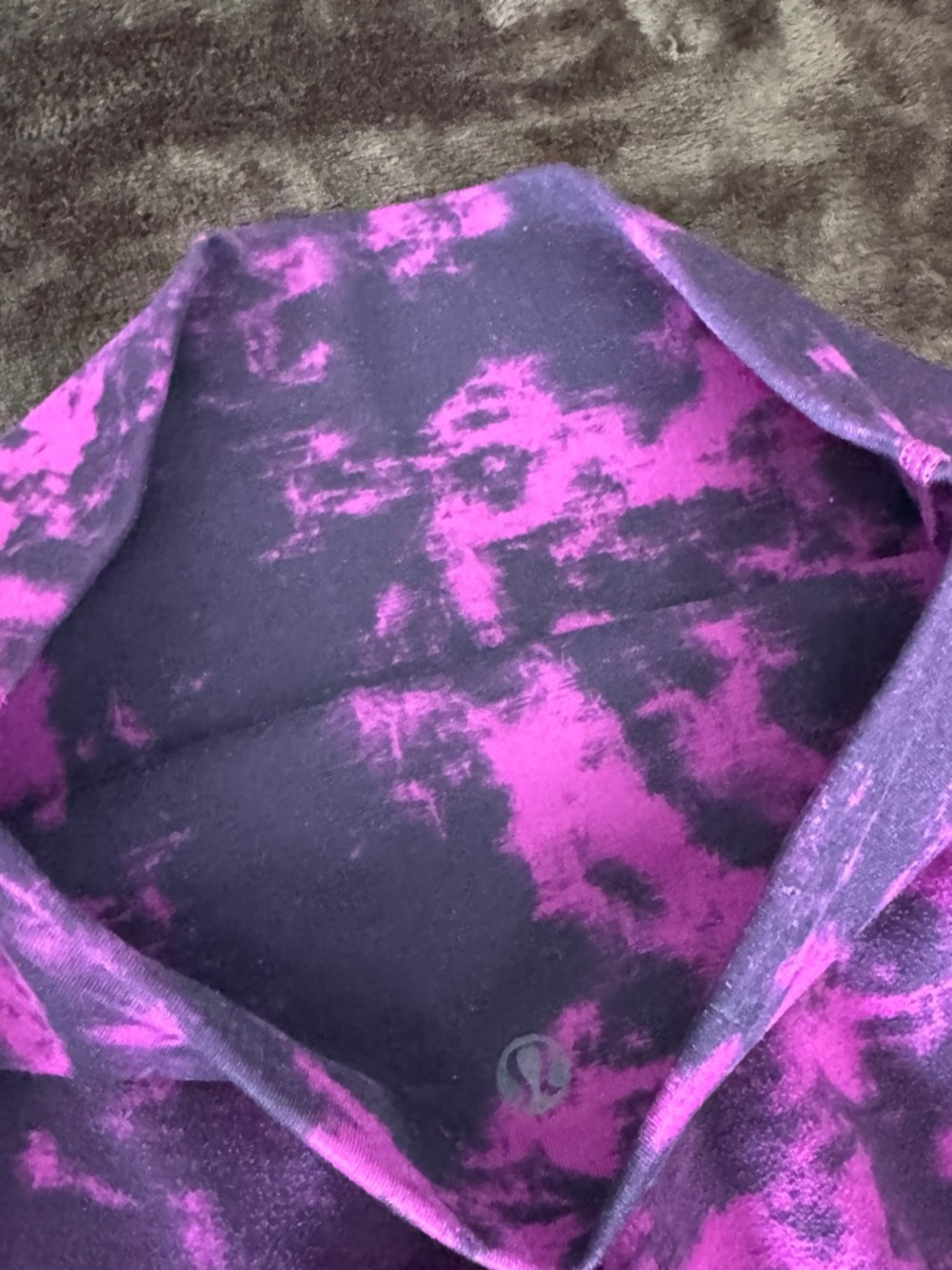 lululemon athletica Purple and Magenta Cloud-Print Leggings - Picture 5 of 6